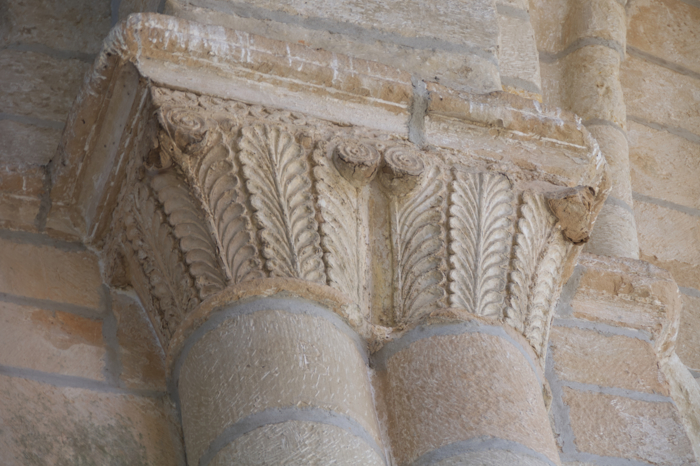 Capitel de la iglesia del monasterio de Monsalud